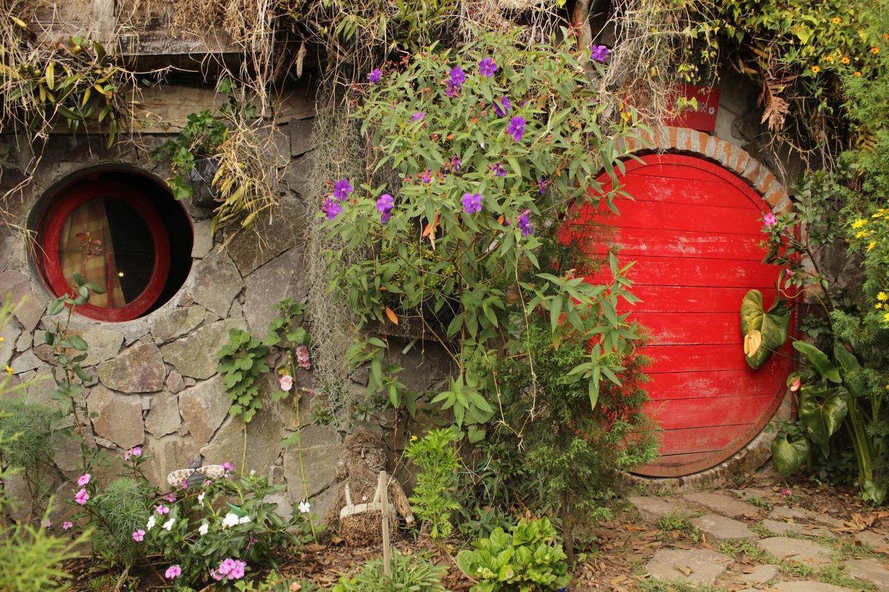 Hotel The Hobbit La Comarca Nueva San Salvador Exterior foto