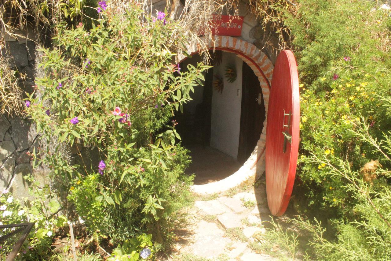 Hotel The Hobbit La Comarca Nueva San Salvador Exterior foto