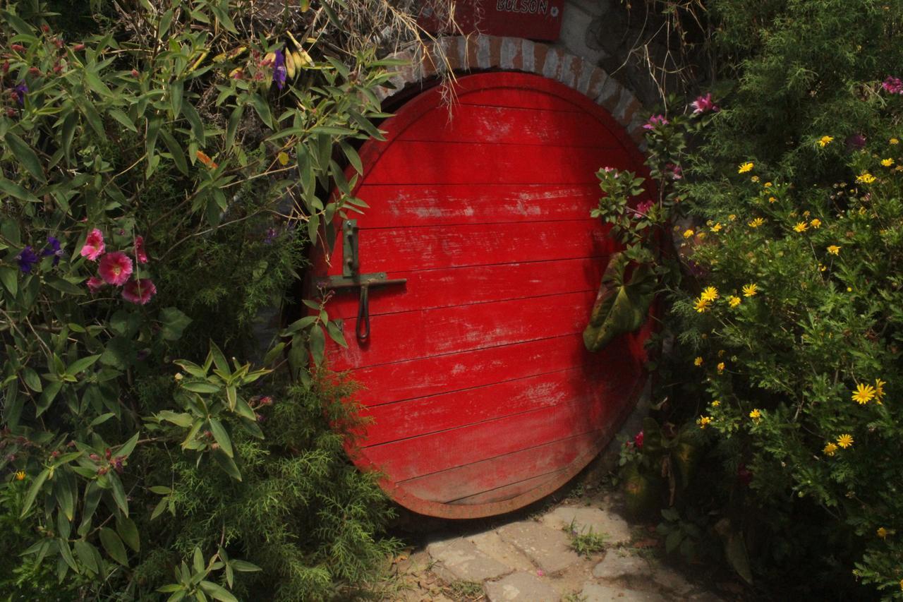 Hotel The Hobbit La Comarca Nueva San Salvador Exterior foto